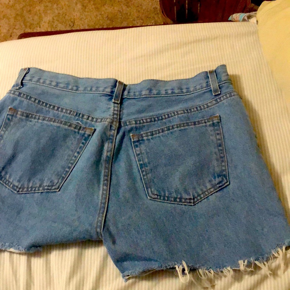 Boyfriend fit jean shorts 34” waist